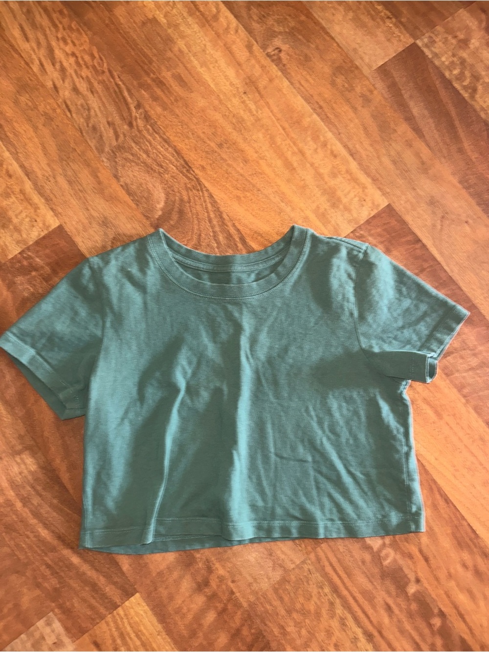 Urban Outfitters Short Sleeve Crewneck Top - Green